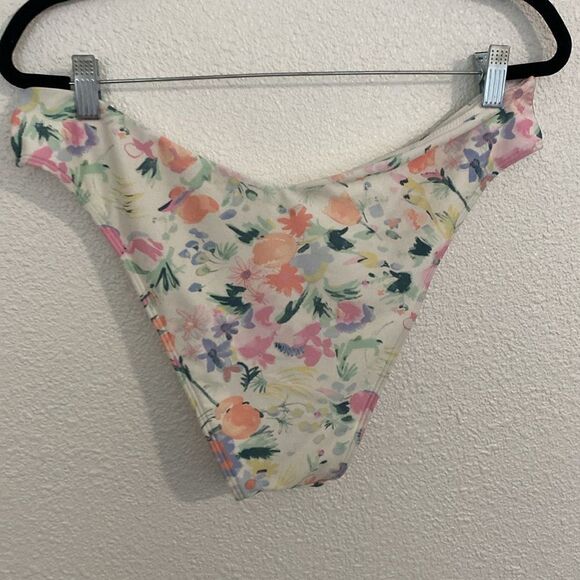 NWOT-Abercrombie & Fitch –pride collection-floral cheeky, bikini, bottom-size XL - Picture 6 of 6